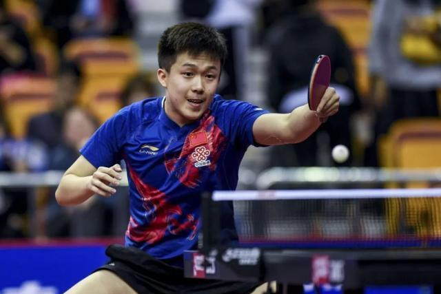 她被寄予厚 她被寄予厚