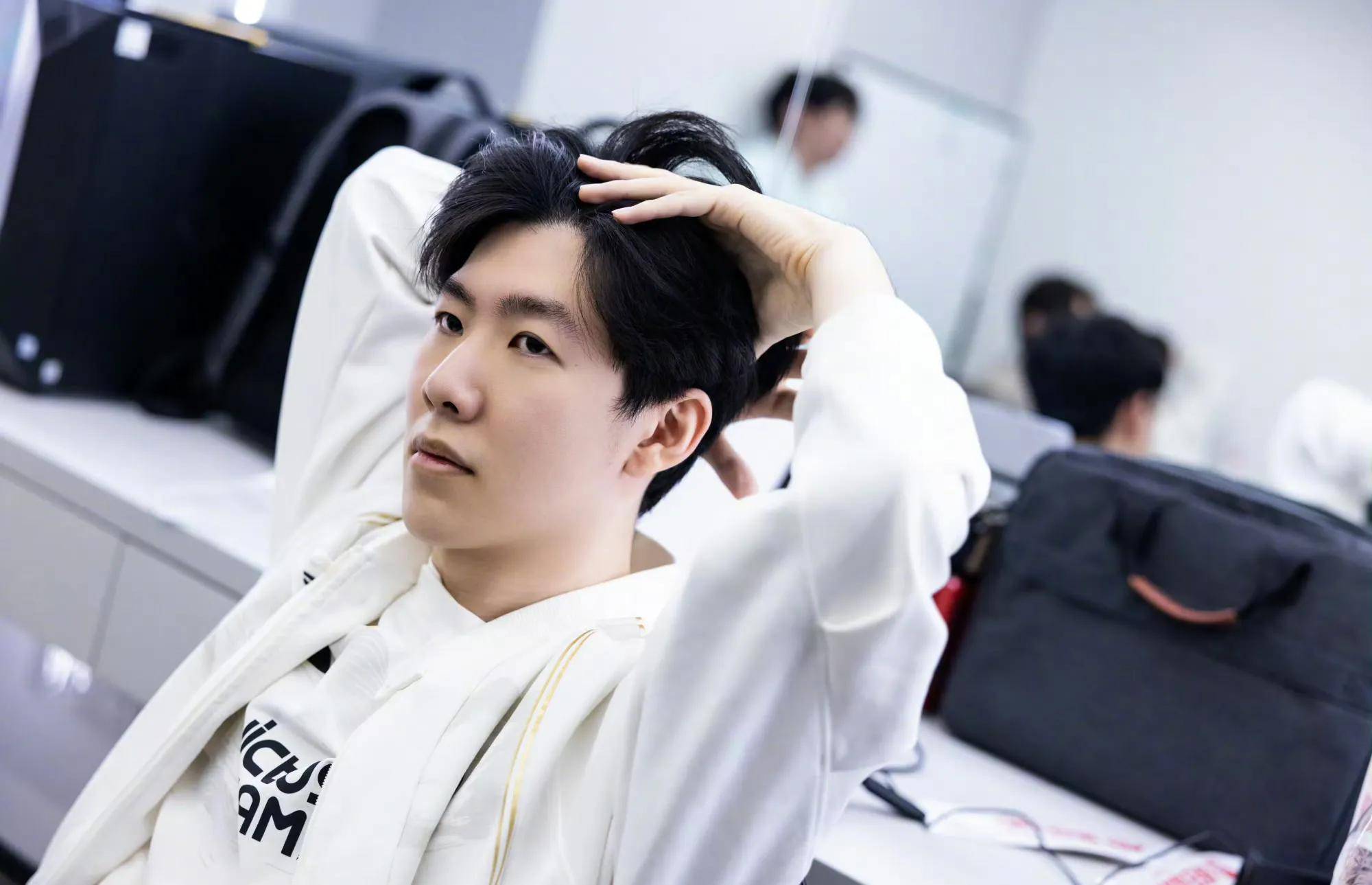 行了一场惊 行了一场惊